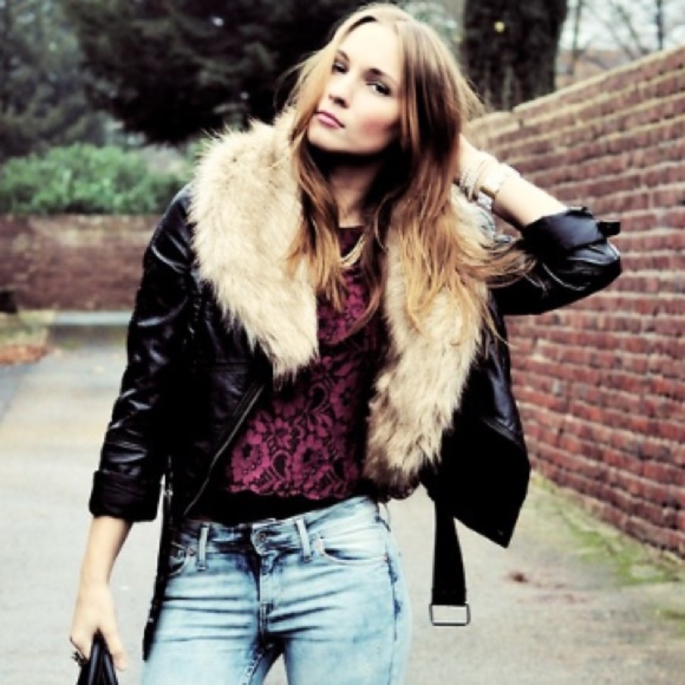 Faux Fox 🦊 Fur Collar
